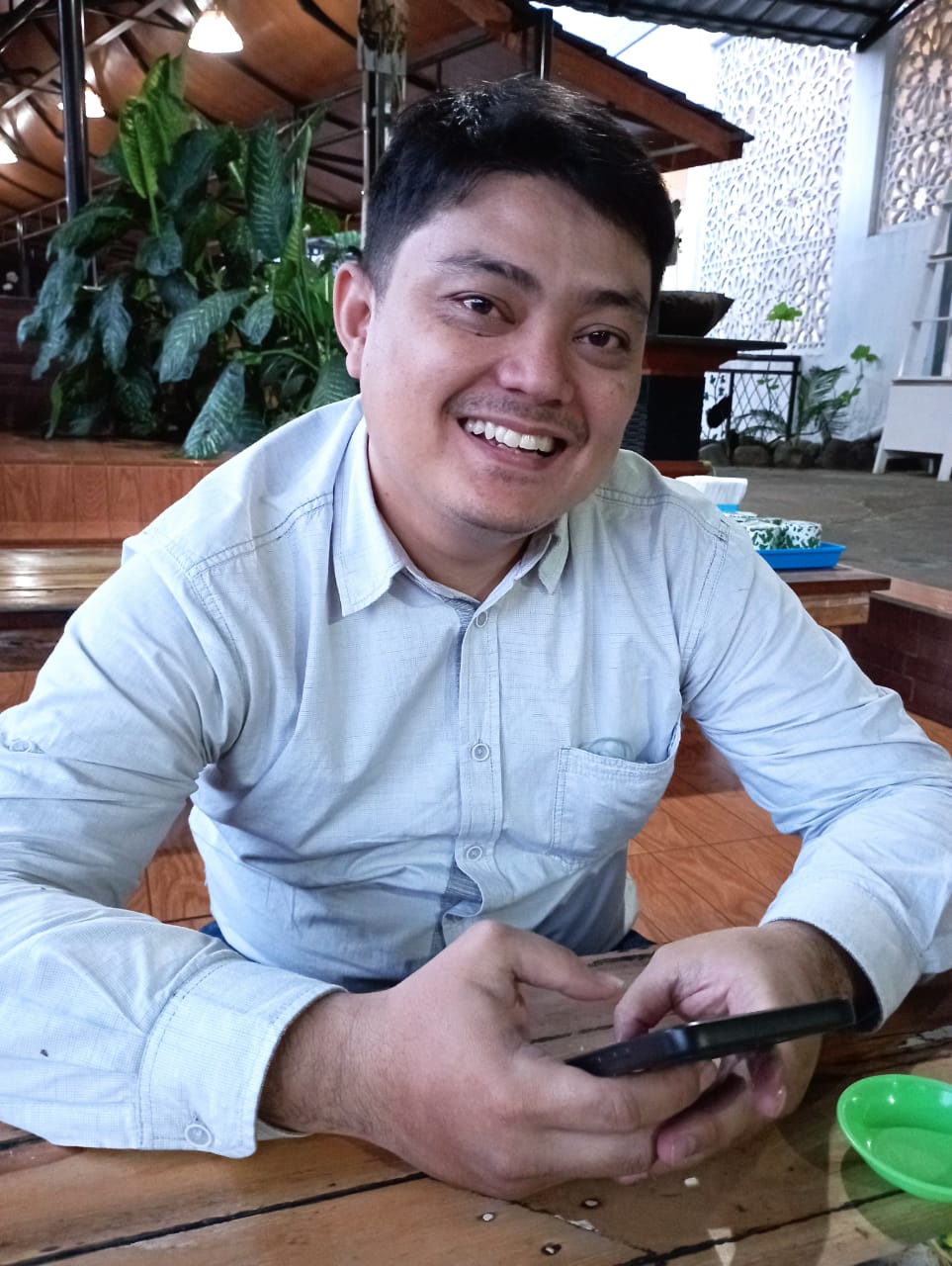 Husni Sabar